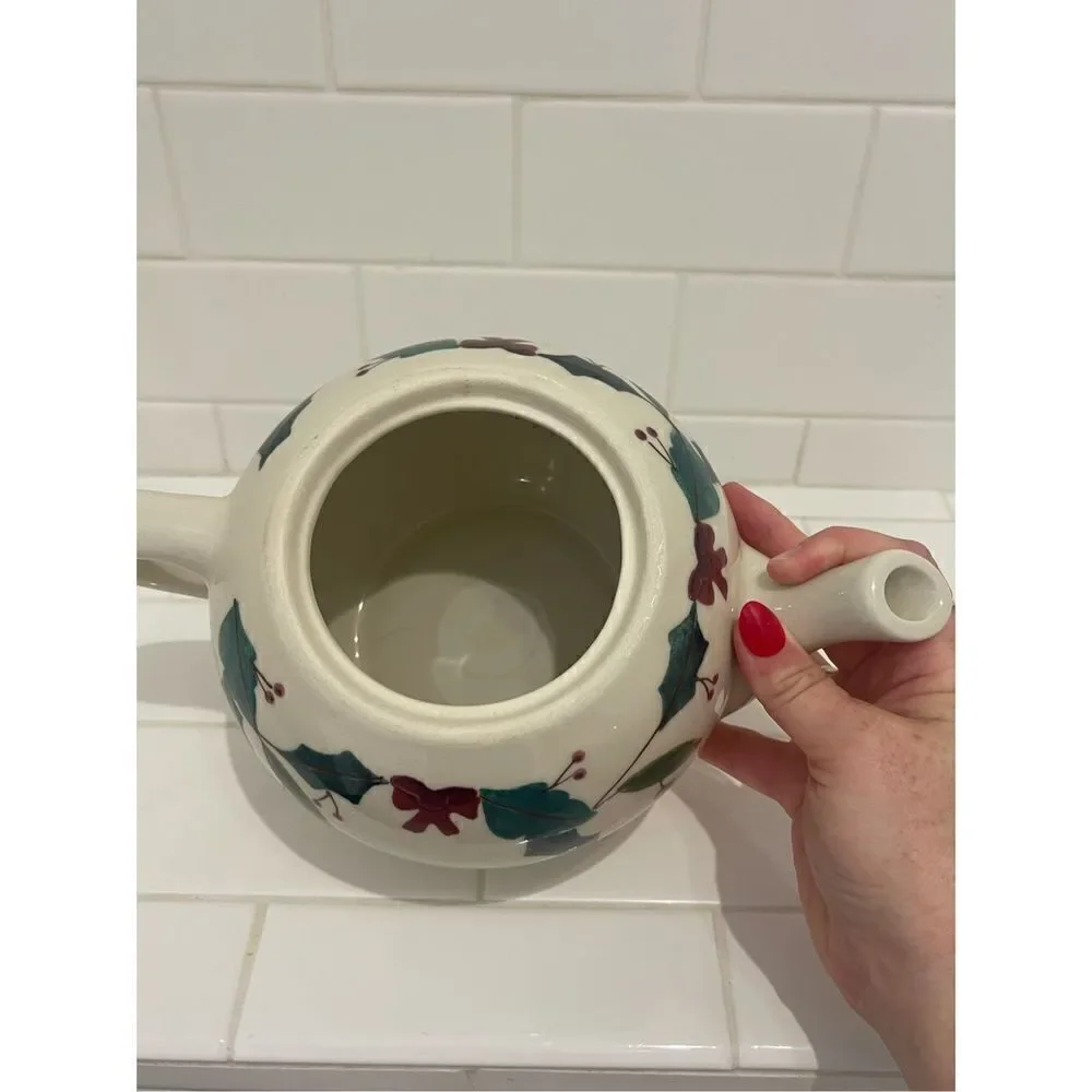 Vintage Hartstone Pottery Christmas Holiday Holly Teapot